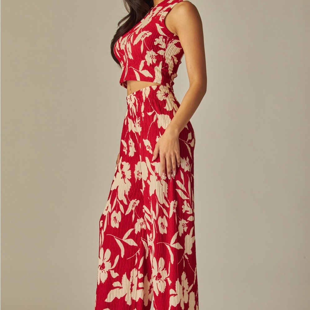 Floral Red and Cream Crop Top